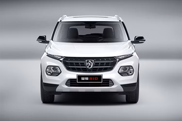Baojun 510 được coi là một chiếc SUV cỡ nhỏ cực kỳ rẻ so với các mẫu xe trong cùng phân khúc hạng B khác đang bán ra hiện nay. Đây là lý do giúp chiếc xe trở nên hấp dẫn và bán rất chạy tại thị trường Trung Quốc.
