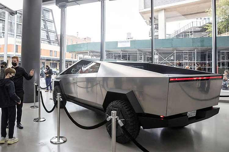 Gia xe Tesla Cybertruck co the mua duoc 2 chiec Ford F-150 Lightning?-Hinh-2