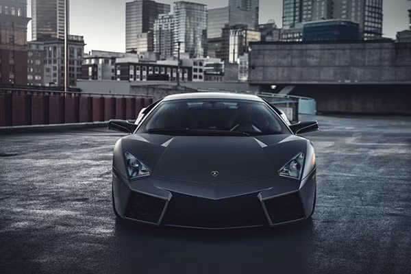 So huu Lamborghini Reventon chang khac nao “mo kim day be”-Hinh-3