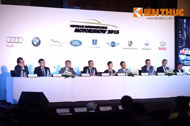 Các đại diện tới từ các nhà nhập khẩu ôtô chính hãng tại Việt Nam khẳng định sân ôtô quốc tế Việt Nam sẽ đẳng cấp nhất từ trước tới nay và kỳ vọng sẽ “thổi một làn gió mới” vào thị trường ôtô trong nước.