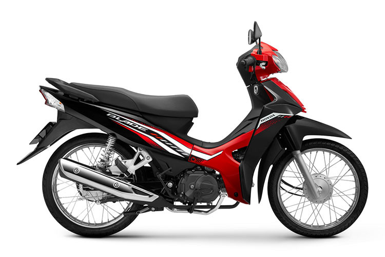 Giá xe Honda Blade 2023 tại Việt Nam cụ thể như sau: Phiên bản tiêu chuẩn (màu đen đỏ, đen xanh) 19,25 triệu đồng. Phiên bản đặc biệt (màu đen): 20,85 triệu đồng. Phiên bản thể thao (màu đen, đen xanh, đen đỏ): 22,35 triệu đồng. Xe được chính thức bán ra ở thị trường Việt Nam với chế độ bảo hành 3 năm hoặc 30.000 km.