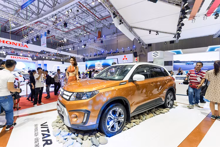 Tại triển lãm VMS 2015, Việt Nam Suzuki cũng cam kết sẽ có một chiến lược kinh doanh phù hợp, đáp ứng ngày một tốt hơn nhu cầu và nguyện vọng của người tiêu dùng trên dải đất hình chữ S này.