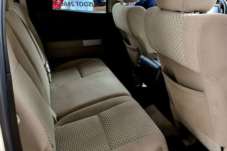 Sheppard cũng chia sẻ thêm rằng: "Xe của tôi vẫn còn rất tốt, ngoại trừ một vài vết lõm nhỏ ở thân xe nhưng nó vẩn trông như lúc mới mua. Dù chiếc xe không được sạch sẽ cho lắm vì tính chất công việc nhưng nó không bị vỡ hoặc mòn."