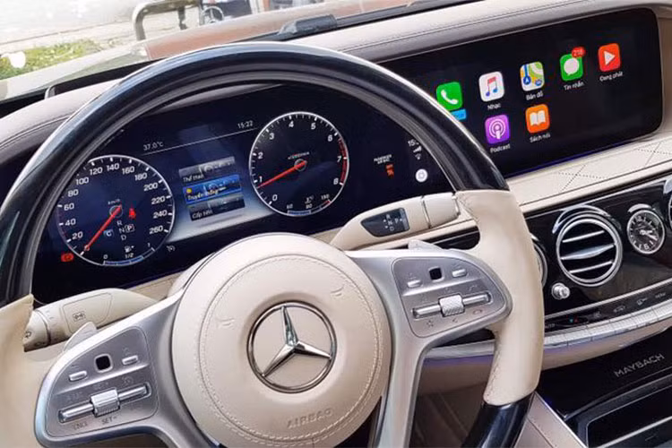 Mercedes-Maybach S450 4Matic 2018 có hàng loạt công nghệ hiện đại như hỗ trợ chuyển làn đường thích ứng. Các công nghệ bao gồm; hỗ trợ duy trì làn đường thích ứng, hỗ trợ giới hạn tốc độ thích ứng, hỗ trợ nhận diện biển báo đường, hỗ trợ giảm tốc độ thích ứng, hỗ trợ dừng khẩn cấp thích ứng, hỗ trợ phanh thích ứng, hỗ trợ đánh lái, phát hiện điểm mù thích ứng, hỗ trợ đỗ xe và đỗ xe từ xa...