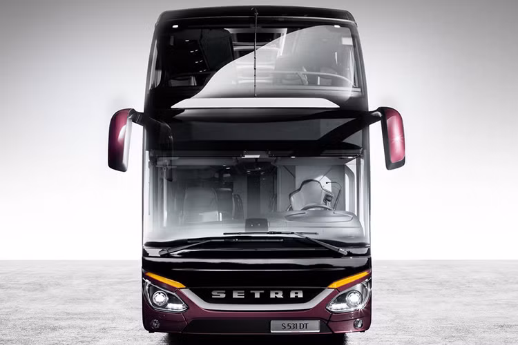 Thiết kế mới của Setra được xây dựng dựa trên sự thành công của ba thế hệ trước, khởi đầu với chiếc S 228 DT được bán ra từ năm 1981. Kể từ đó, tổng lượng tiêu thụ đã đạt 4.000 chiếc trên toàn thế giới. Hiện mức giá cũng như ngày ra mắt của xe chưa được nhà sản xuất Daimler tiết lộ. 