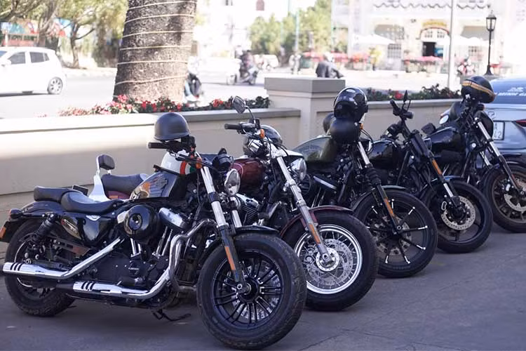 Những chiếc xe môtô Harley-Davidson chủ yếu là các dòng sportster và cruiser đậm chất cơ bắp Mỹ xuất hiện tại sự kiện.