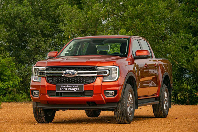 Ford Ranger là mẫu bán tải duy nhất lọt vào top xe bán chạy nhất năm với doanh số bán ra trong năm 2022 đạt 15.537 xe. Đây là mẫu xe có phong độ ổn định nhất khi thường xuyên có mặt trong top 10 xe bán chạy nhất năm 2022. Kiểu dáng mang chất Mỹ cùng việc thường xuyên được nâng cấp, cải tiến giúp Ranger có mặt đều trong danh sách xe bán chạy.