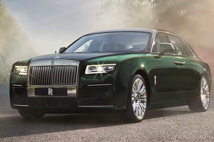 Có thể thấy, ngoài yếu tố thời gian đặt mua xe Rolls-Royce Ghost 2021 chính hãng và nhập tư, giá thành vẫn là ván bài quyết định để khách hàng có thể trải nghiệm cảm giác mua xe Rolls-Royce chính hãng mà không đại lý nhập khẩu tư nhân nào có được.