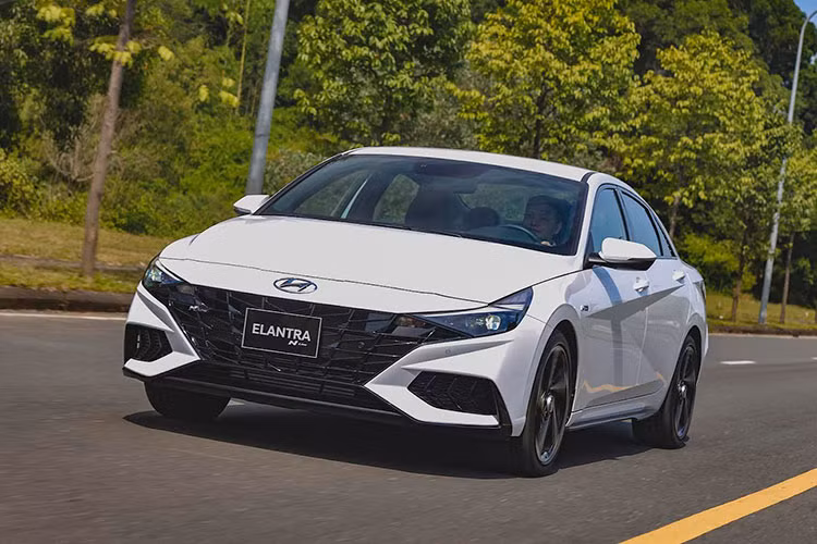 Doanh so Hyundai giam manh trong thang dau nam Quy Mao