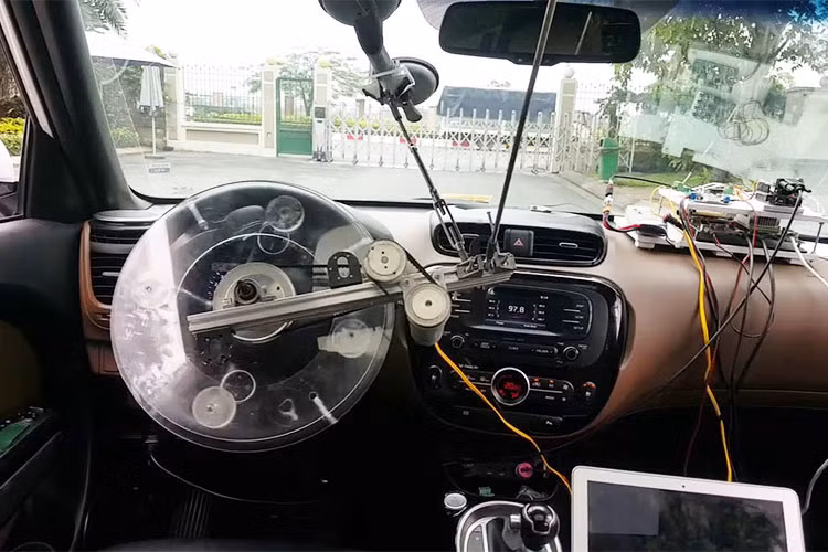 Mục tiêu của FPT là 2 - 3 năm tới chiếc xe tự lái này sẽ đạt cấp độ 3: cần có người lái xe trên xe, nhưng không bắt buộc phải theo dõi giám sát. Ở cấp độ 5, xe có khả năng thực hiện tất cả các chức năng lái xe trong mọi điều kiện. Người lái xe có thể tùy chọn để điều khiển xe.