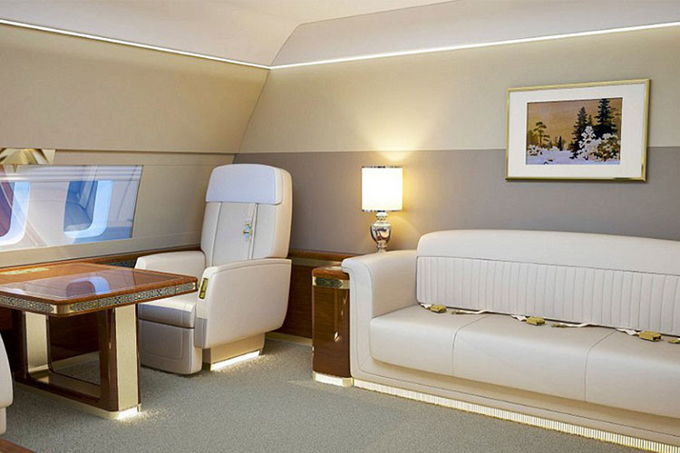 Ngoài ra, các chuyên cơ này có thể đạt tốc độ tối đa 900 km/h, và bay cao gần 12.000 mét. Tuy nhiên, ngay cả khi người ngồi trên máy bay và hoạt động bình thường cũng khó có thể biết được vận tốc khủng này.