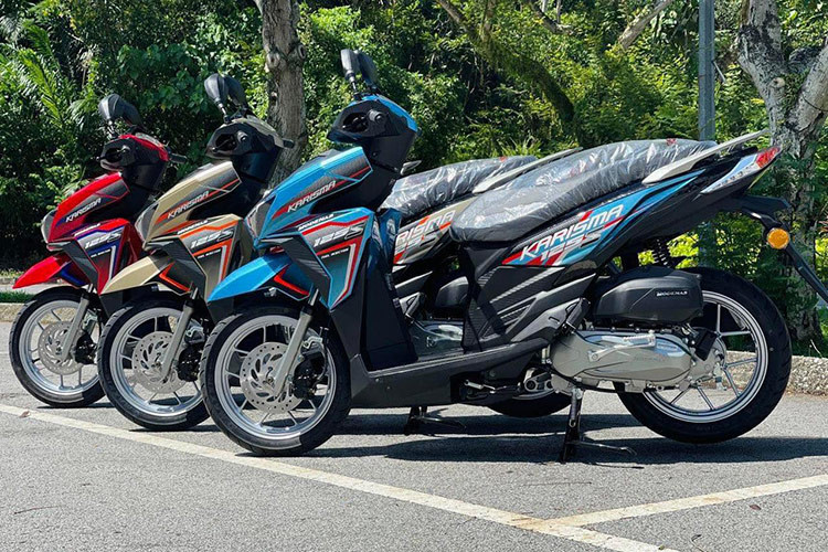 Về ngoại hình, Kawasaki Brusky 125 có diện mạo khá giống với "người đồng hương" Honda Vario 125 tại Thái Lan khi được tạo dáng phần đầu xe gọn, yếm trước được bao bọc bởi dàn áo được với những đường cắt, xẻ táo bạo nhưng đậm chất thể thao hơn.