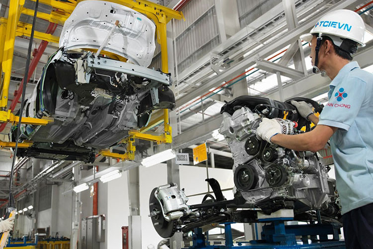 Bo Cong Thuong - tiep tuc de nghi giam 50% le phi truoc ba oto-Hinh-2