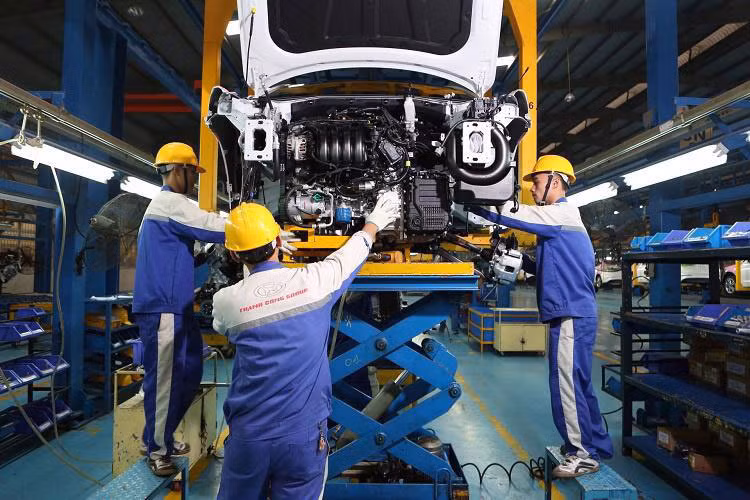 Bo Cong Thuong - tiep tuc de nghi giam 50% le phi truoc ba oto