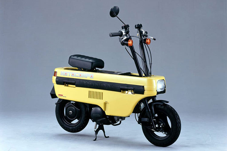 Honda MotoCompo nhỏ xinh là cái tên có thể lạ lẫm với người Việt, thế nhưng đối với "dân chơi" xe thì đây lại là cái tên hết sức quen thuộc, một mẫu xe tay ga cực kỳ đáng yêu và siêu nhỏ gọn đến từ đất nước mặt trời mọc.