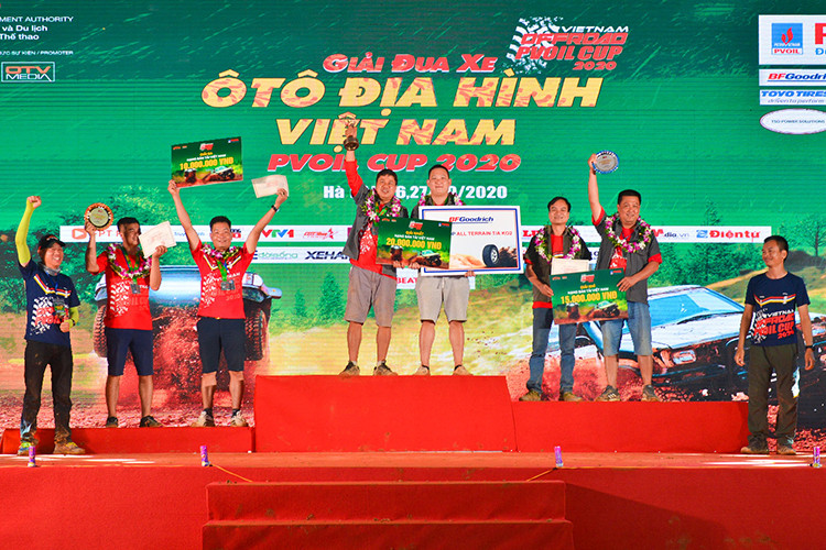 Hạng bán tải: Giải nhất thuộc về đội thi số 122, team PVC Tự Do Mộc Lan gồm hai vận động viên là Nguyễn Khắc Tùng và Lê Văn Diên với tổng số điểm đạt được là 455.Giải nhì thuộc về đội thi số 121, team PVC Everest KBL gồm hai vận động viên Đinh Bá Trung và Đỗ Anh Tuấn với tổng số điểm là 449. Giải ba thuộc về đội thi 113, team CVC Mã Pì Lèng gồm hai vận động viên Nguyễn Công Sơn và Nguyễn Đức Quân với tổng số điểm 382.