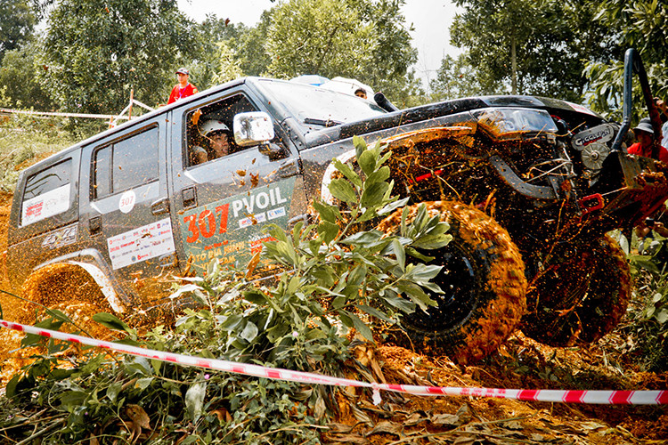 PVOIL VOC 2020 đã khép lại với hàng loạt các thông tin và con số ấn tượng: Giải đấu duy trì quy mô lớn với 80 đội đua, 160 tay đua từ khắp cả nước, tranh tài trên 11 đường đua; giữ vững niềm tin về giải đấu lâu đời và lớn nhất cả nước, được tổ chức mang tính chất phong trào nhưng được tổ chức một cách chuyên nghiệp. 
