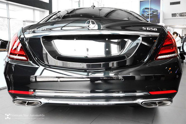 Một số chi tiết đáng chú ý khác trên S650 2018 gồm có đèn pha LED đa chùm tiên tiến tích hợp hệ thống chiếu sáng thích ứng thông minh, cùng đèn ban ngày LED kiểu ba vạch quen thuộc và đèn phanh chủ động.