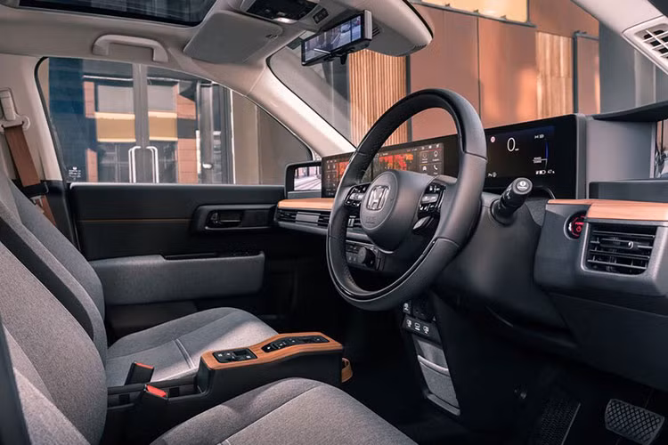 Honda Prologue chạy điện có thể được General Motors lắp ráp tại Ramos Arizpe, Mexico trong khi phiên bản của Acura dự kiến sẽ được sản xuất tại Tennessee, Mỹ.