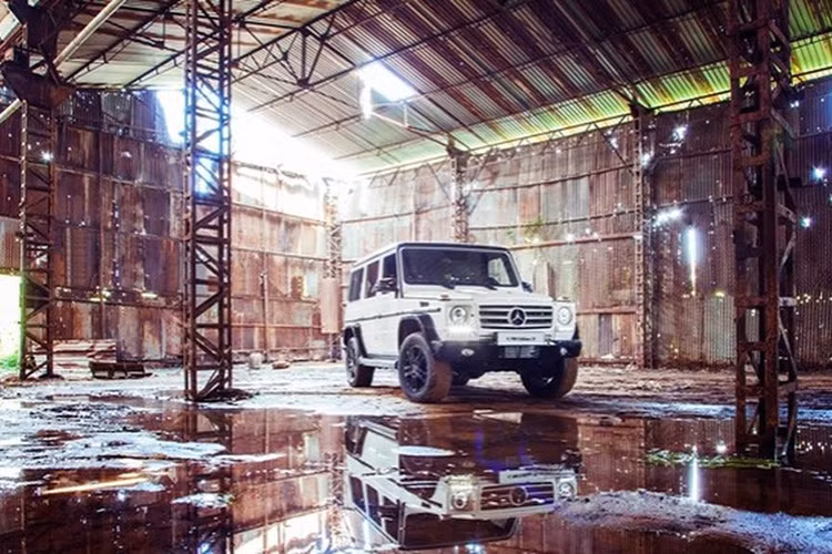 Mức giá cho mẫu xe Mercedes-Benz G-500 Edition 35 tại Việt Nam 6,629 tỷ đồng (đã bao gồm thuế). Nó sẽ được công bó và ra mắt chính thức tại Triển lãm ôtô Việt Nam VMS 2015.