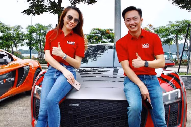Mới đây, chiếc siêu xe Audi R8 V10 Plus đình đám từng thuộc sở hữu của doanh nhân Nguyễn Quốc Cường - hay còn gọi với biệt danh dân chơi siêu Cường Đô la vừa bất ngờ được một đơn vị chuyên kinh doanh xe sang, siêu xe ở TP HCM rao bán để tìm kiếm chủ nhân mới.
