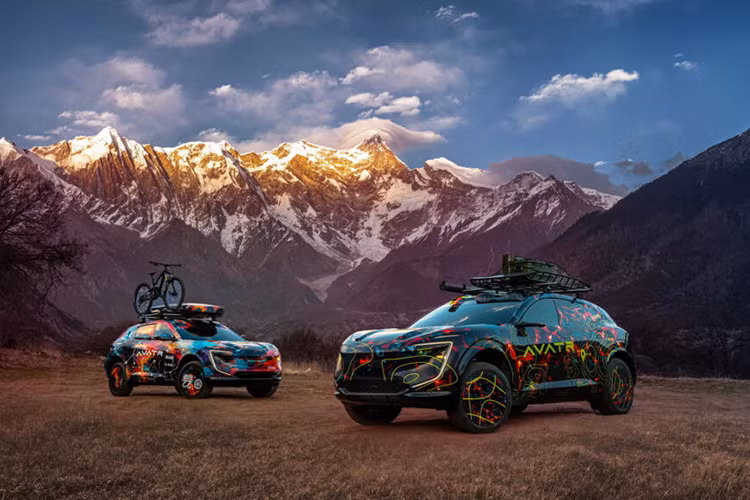 Huawei va CATL he lo crossover Avatr 15, 