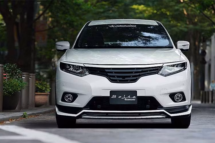 Xuất phát từ Nhật Bản trong thập niên 90, phong cách độ bodykit cho xe này đã khiến cho những dòng xe Nhật nội địa bình thường trông sang trọng và thanh lịch hơn nhiều so với các mẫu xe cao cấp châu Âu có mặt tại đây.