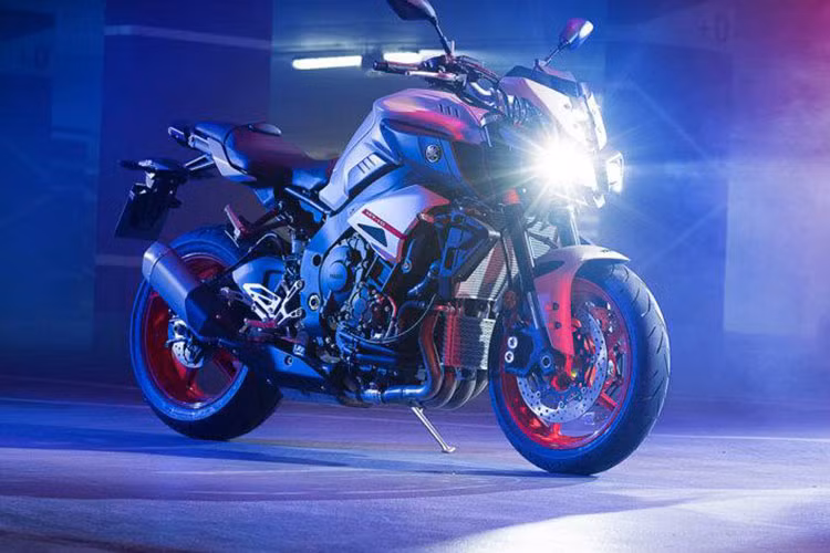 Để khởi động cho mùa xe mới 2019, hãng xe máy Yamaha đã giới thiệu phiên bản mới nhất của dòng Hyper naked này với bộ màu "Ice Fluo" kịch độc trên những chiếc xe MT với màu hiện tại chỉ gồm xanh và đen.