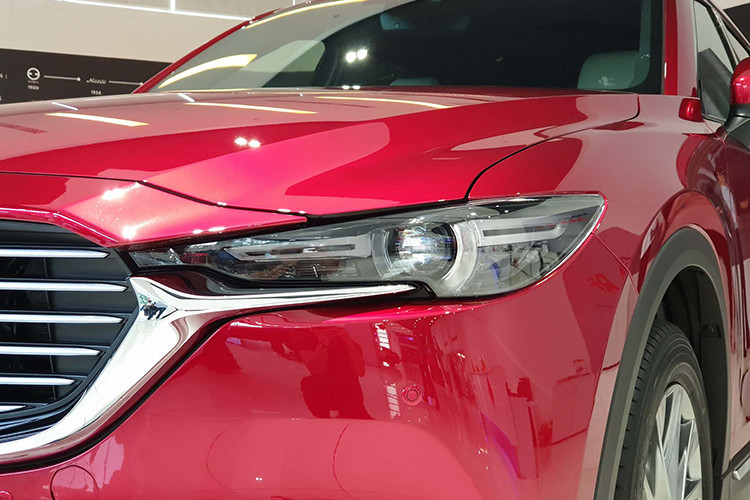 Về thông số kỹ thuật, tất cả các biến thể của mẫu xe SUV Mazda CX-8 nâng cấp gần như giống hệt nhau, với sự khác biệt duy nhất là cách bố trí chỗ ngồi (6 và 7 chỗ), và chất liệu sử dụng bên trong cabin (ghế da, vải).