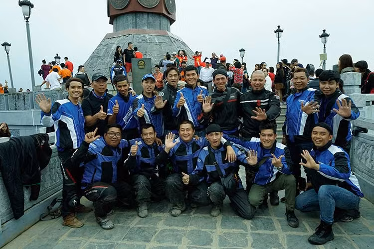 Nhìn lại chặng đường cùng những chiếc xe máy Yamaha Exciter 2019 sau khi đã lăn bánh tới khoảng hơn 3500 km, đi qua các điểm mốc đáng nhớ những ngày qua như; Đà Lạt, Quy Nhơn, Đà Nẵng, Hà Tĩnh, Sapa, Hà Giang, Cao Bằng, Bắc Kạn... mới đủ hiểu và yêu hơn đất nước, con người Việt Nam - đặc biệt là người bạn đồng hành "đa di năng" nhưng cũng đầy mạnh mẽ Yamaha Exciter 150 mới.