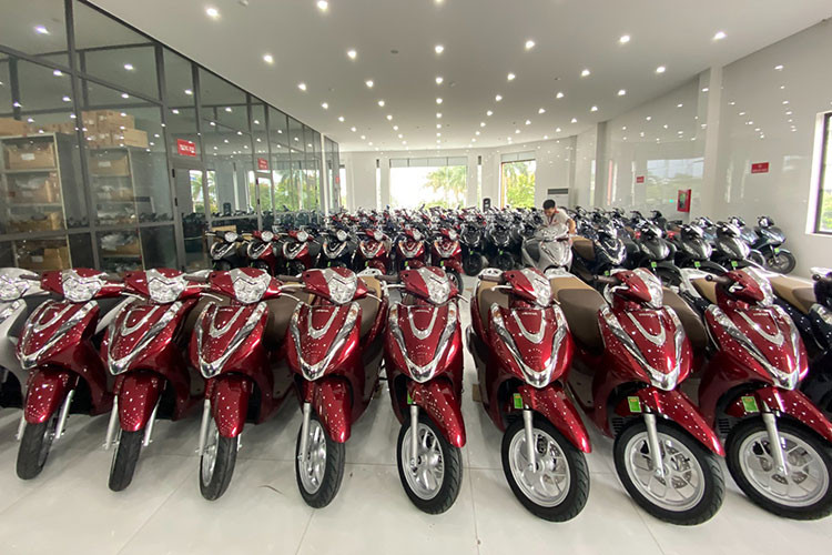 Honda Viet Nam phuc hoi san xuat, gia xe may ha nhiet chong mat-Hinh-3