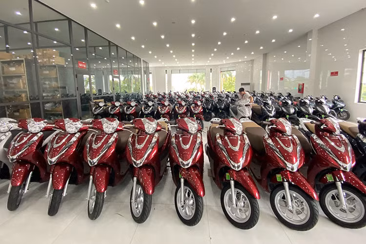 Honda Viet Nam phuc hoi san xuat, gia xe may ha nhiet chong mat-Hinh-3