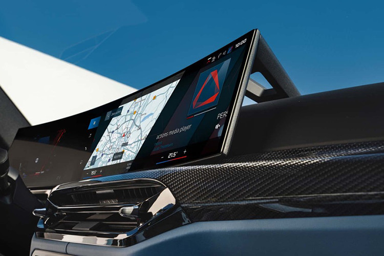 BMW M4 Competition LCI 2024 mới được ra mắt vào đầu năm nay với hai phiên bản Coupé và Convertible với mã G82 và M4 Competition xDrive mã G83. Phiên bản Coupé có 3 tuỳ chọn phiên bản bao gồm: M4, M4 Competition và M4 Competition xDrive với hiệu suất lần lượt là 480hp, 510hp và 530hp.