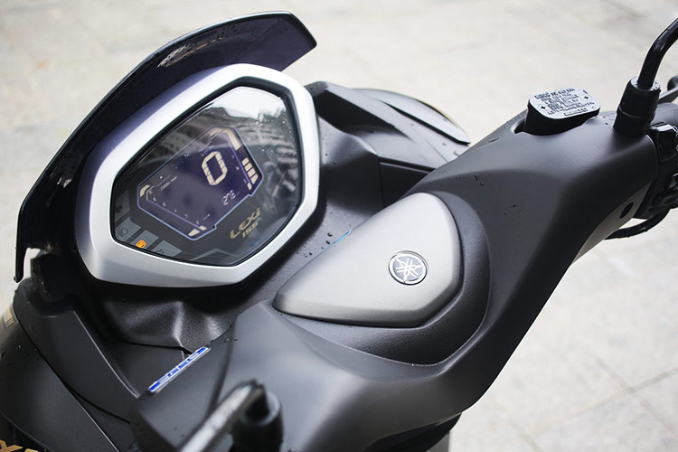 Yamaha LEXi 155 VVA tu 48,5 trieu - xe ga lai 