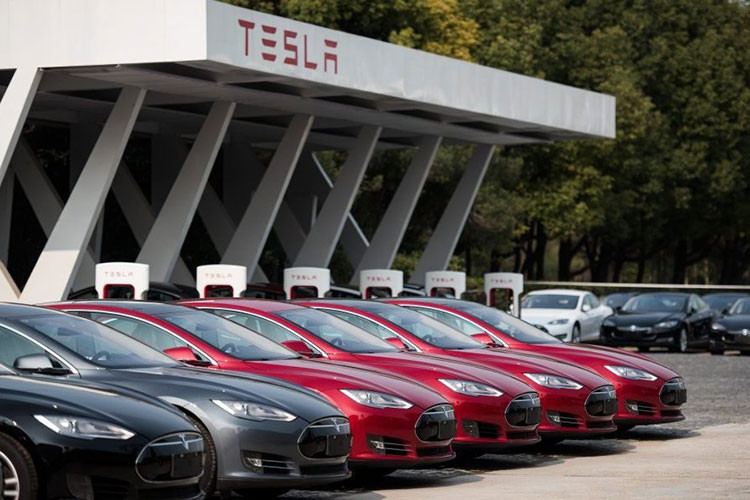 Xe oto dien Tesla dang bi nguoi Trung Quoc quay lung, ky thi-Hinh-5