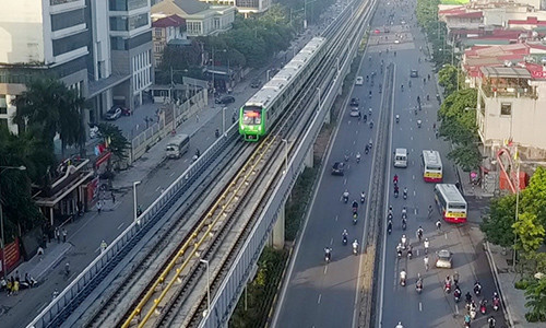 Thu khong du chi, no cong 3,2 trieu ty loay hoay vay moi tra cu