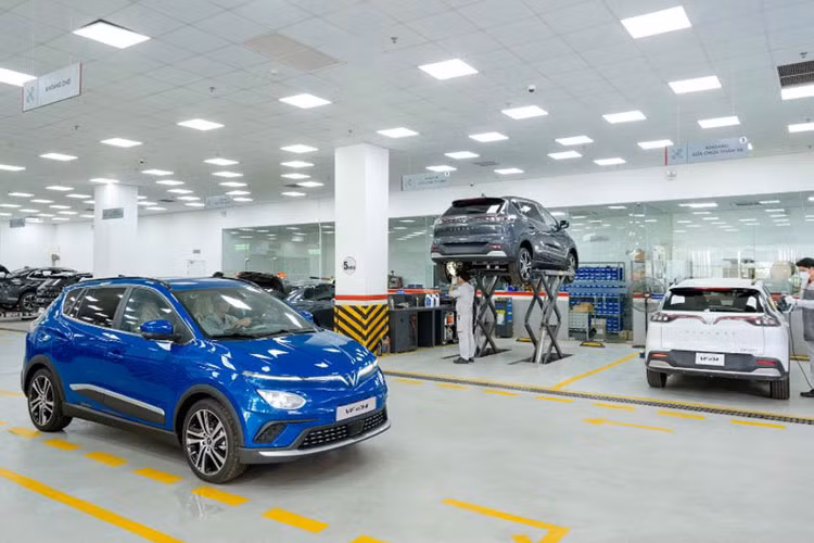 VinFast VF e34 cap nhat phan mem, lan banh gan 320km/lan sac-Hinh-2