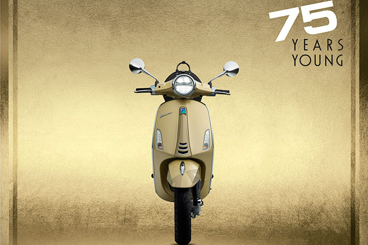 Vespa cũng được xem là một thiết kế công nghiệp bất tử, là một biểu tượng của sự sáng tạo của người Ý, vốn dĩ cũng nổi tiếng trên thế giới như chính sản phẩm Ý. Kỷ niệm 75 năm tuổi trẻ, Tập đoàn Piaggio Group cho ra mắt phiên bản đặc biệt trên hai dòng xe Vespa Primavera 125cc và GTS 75th 300cc.