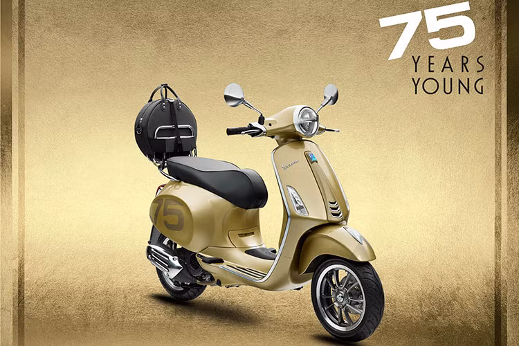 Chính thức cấp bằng sáng chế ngày 23/4/1946, trong suốt chiều dài lịch sử 75 năm, những chiếc xe máy Piaggio Vespa luôn song hành cùng các thay đổi và phát triển của xã hội, văn hóa, nghệ thuật của các quốc gia và châu lục.