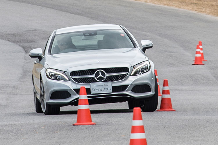 MBDA 2018 được kỳ vọng sẽ huấn luyện và cấp chứng chỉ cho hơn 600 khách hàng và khách mời. Hãng lốp cao cấp Michelin sẽ tiếp tục đồng hành cùng Học viện lái xe An toàn Mercedes-Benz 2018 với những chiếc lốp bám đường và đáng tin cậy.