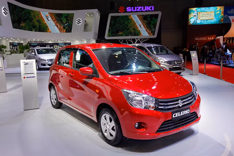 Mẫu xe Suzuki Celerio cũng vừa được giảm thêm 15 triệu đồng trong tháng 3/2020 tại Việt Nam, mặc dù giá niêm yết khá rẻ chỉ từ 329 triệu đồng. Mẫu xe này nằm trong phân khúc hạng A với Hyundai Grand i10, Toyota Wigo, VinFast Fadil hay Kia Morning... Tuy nhiên, đây được xem là mẫu xe bán chậm nhất phân khúc.