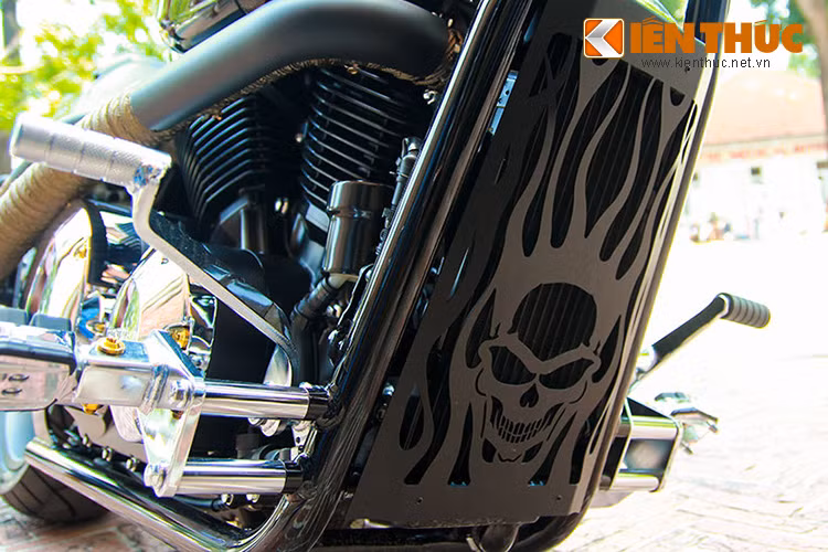 Vận tốc lớn nhất của xe vào khoảng 210km/h, nó có mức tiêu thụ nhiên liệu ngang với một chiếc xe hơi hạng nhỏ (khoảng 5,2 lít/100 km).