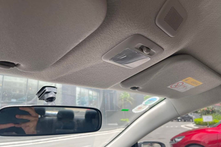 Mitsubishi Attrage trải qua đợt nâng cấp gần nhất vào tháng 3/2020 với sự thay đổi tích cực so với mô hình cũ (2019). Sau màn lột xác đó, Mitsubishi Attrage liên tục thăng hoa trong cuộc đua doanh số, đặc biệt là khi đối diện với hàng loạt đối thủ mạnh như Toyota Vios, Hyundai Accent, Honda City,...