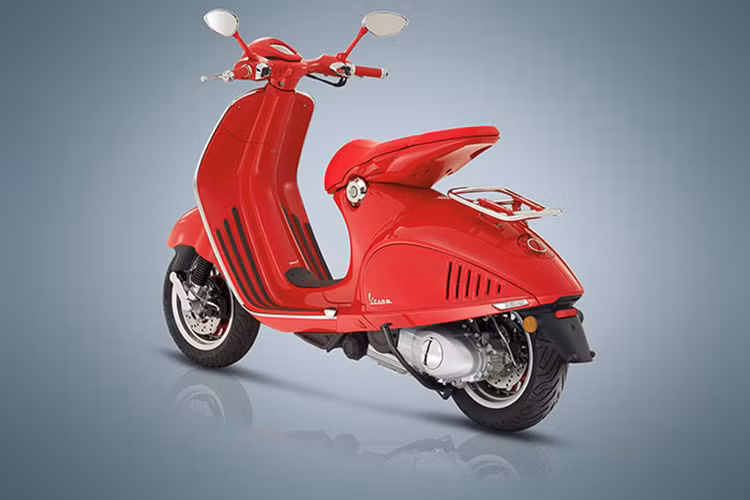 Mẫu xe tay ga 946 (Vespa) Red vẫn sẽ được trang bị động cơ 4 kỳ phun xăng điện tử như các bản 946 thường. Ngoài ra chiếc xe còn có hệ thống chống bó cứng phanh ABS 2 kênh, các bánh xe lớn 12 inch và hệ thống điều khiển lái điện tử có thể kết hợp với các thiết bị internet mới nhất.