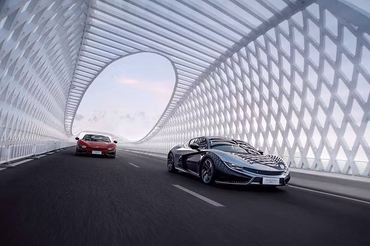 Để làm được điều đó, Qiantu sẽ hợp tác cùng hãng công nghệ Mullen Technologies tại California để có thể lắp ráp và sản xuất K50 ở Mỹ kể từ năm 2020. Dự kiến, hãng CH Auto của Trrung Quốc sẽ ra mắt Qiantu K50 với khách hàng tại xứ Cờ Hoa tại triển lãm New York vào tháng 4 này.