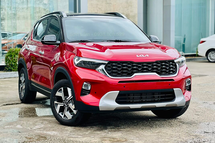 Mẫu xe cỡ nhỏ của KIA có doanh số trong tháng 2/2024 là 428, giảm 48% so với tháng 1/2024 (với 710 chiếc). KIA Sonet được Thaco KIA ra mắt vào cuối năm 2021 và gặt hái được khá nhiều thành công từ đó đến nay. Sau nhiều đợt điều chỉnh, Kia Sonet hiện có 3 phiên bản tại Việt Nam, giá từ 519 - 574 triệu đồng. 