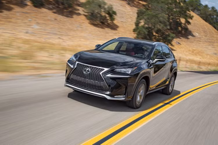 Như vậy, với việc NX 200t xuất hiện, danh mục sản phẩm Lexus tại Việt Nam đã tăng lên con số 7, gồm các mẫu sedan: ES 350, GS 350, LS 460L, các mẫu SUV, crossover: NX 200t, RX 350, GX 460 và LX 570.