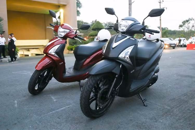 Hãng xe máy Đài Loan SYM đã bắt đầu phân phối trên toàn quốc dòng xe ga SYM Fancy 125 với ưu điểm cạnh tranh lớn nhất là tăng tiêu chuẩn lái xe an toàn khi bổ sung phanh ABS, trong khi giá bán thấp hơn so với mẫu các mẫu xe ga có ABS đang bán ra tại Việt Nam hiện nay.