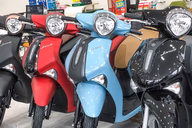 Honda Vision lien tuc kenh gia, co nen doi sang mua Yamaha Janus?-Hinh-3