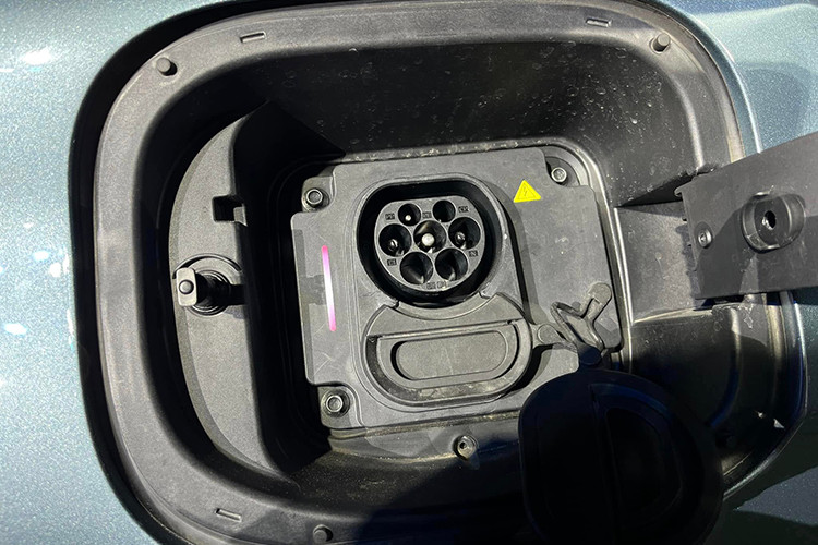 Jaecoo J7 được thiết kế để đáp ứng mọi nhu cầu, từ những chuyến đi xa tới những chuyến dã ngoại mạo hiểm, luôn sẵn sàng chinh phục mọi địa hình. J7 cũng là sự lựa chọn lý tưởng cho những ai yêu thích cảm giác tự do trên mọi cung đường, trải nghiệm cuộc sống đầy thử thách.